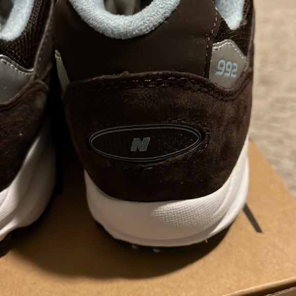 New Balance 992 KJ992BRG youth boys girls shoes sneakers new size 5 5y - Picture 7 of 9